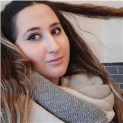 Profesora de español nativo, imparte clases de español y practicar la parte del habla con los alumnos